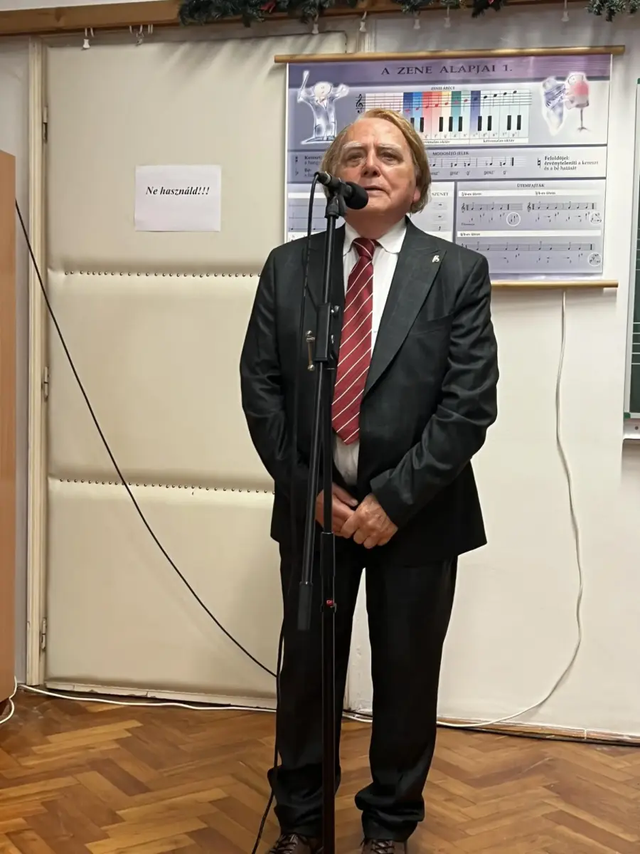 received_3310933185879561